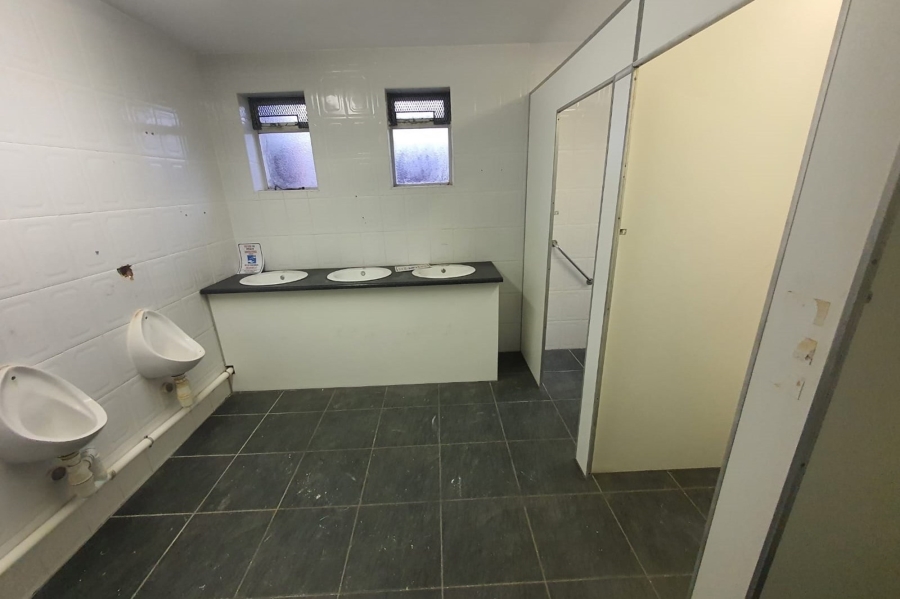 To Let commercial Property for Rent in Walmer Eastern Cape